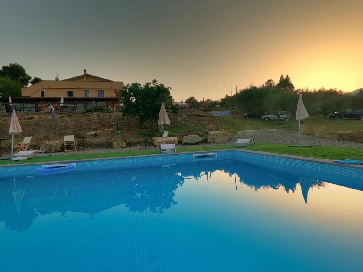 Agriturismo B&B Il Rifugio Di Nino Contursi Terme Eksteriør billede