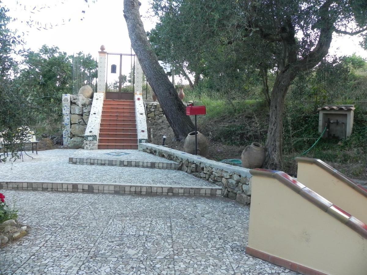 Agriturismo B&B Il Rifugio Di Nino Contursi Terme Eksteriør billede
